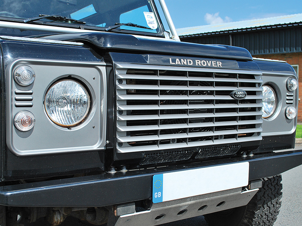 Accessoire Defender 90 110 130 Style Pour Land Rover Defender 90/110 1983-2016 Lentille Transparente LED Feu Arrière Ein Brouillard Inverse Avant Côté Indicateur Position Lumière Protection Feux NAS 95 Mm Accessoire Defender 90 110 130 Style Pour Land Rover Defender 90/110 1983-2016 Lentille Transparente LED Feu Arrière Ein Brouillard Inverse Avant Côté Indicateur Position Lumière Protection Feux NAS 95 Mm