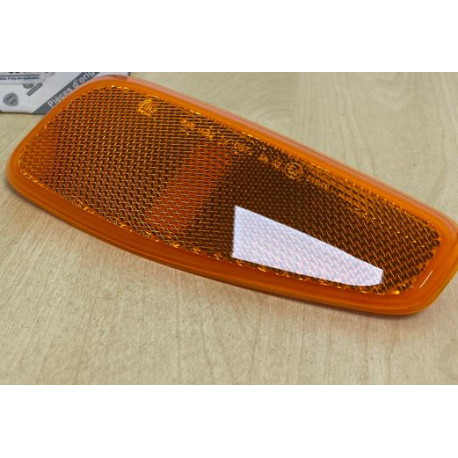 Mopar Feu gabarit lateral droit Renegade BU (51953114)
