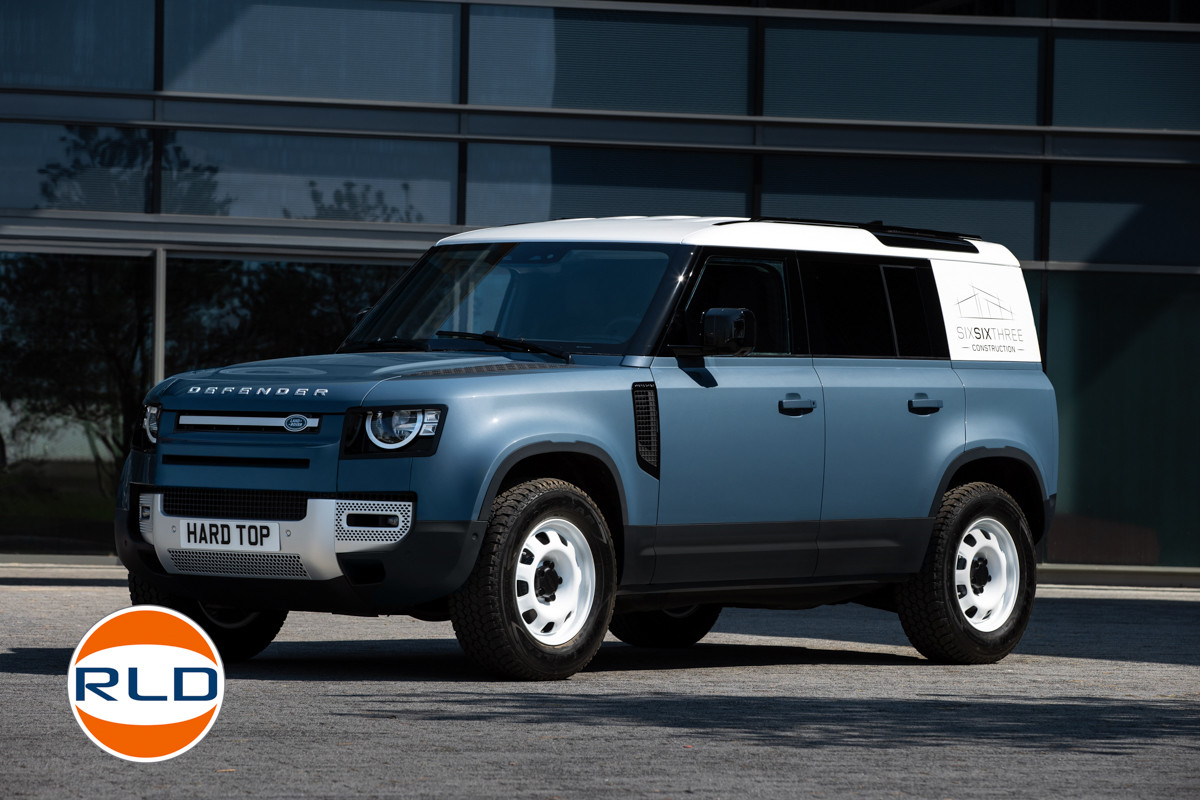Nouveau Land Rover Defender hard top 4x4